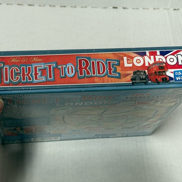 Ticket to Ride London Board Game - Picture 4 of 5